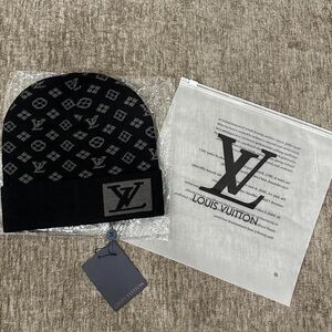 Louis Vuitton Monogram Black and Gray Hat